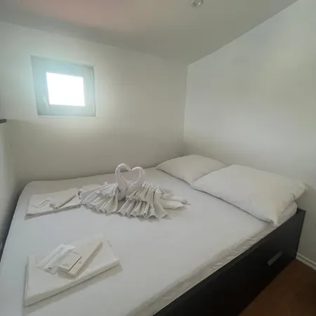 Sea La Vie Apartment