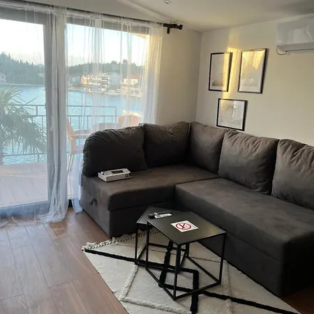 Apartment Sea La Vie Blace